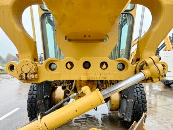 Caterpillar 160H - Image 11