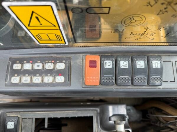 Caterpillar M313D - Image 13