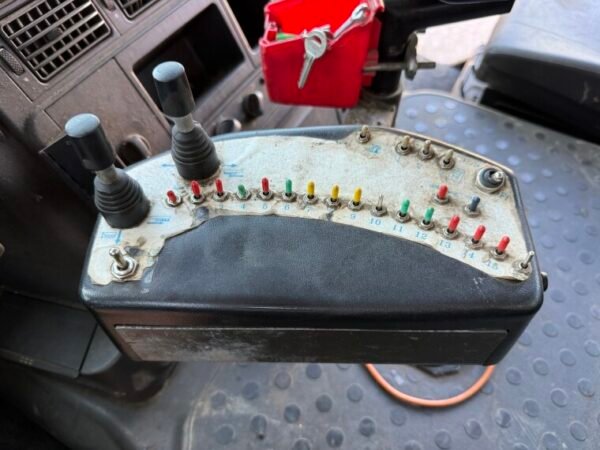Iveco Trakker 450 EEV 6x4 - Automatic Gearbox - Image 12