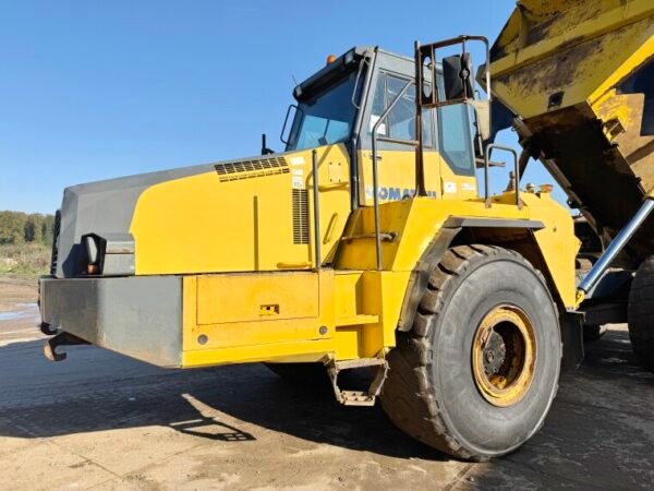 Komatsu HM400-2 - Image 11