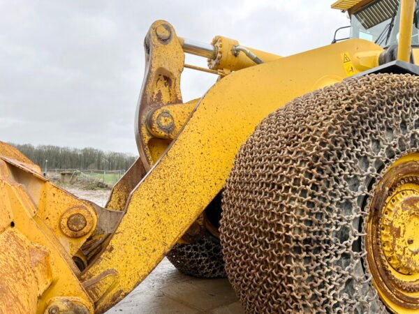 Komatsu WA800-3E0 - Image 11