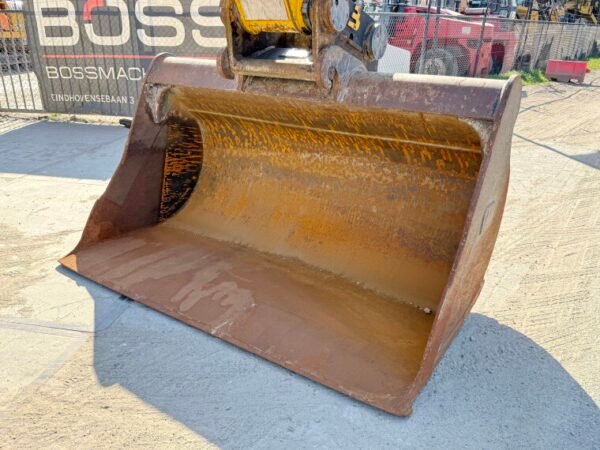 Liebherr R946LC SHD - 15 Meter Long Reach - Image 11
