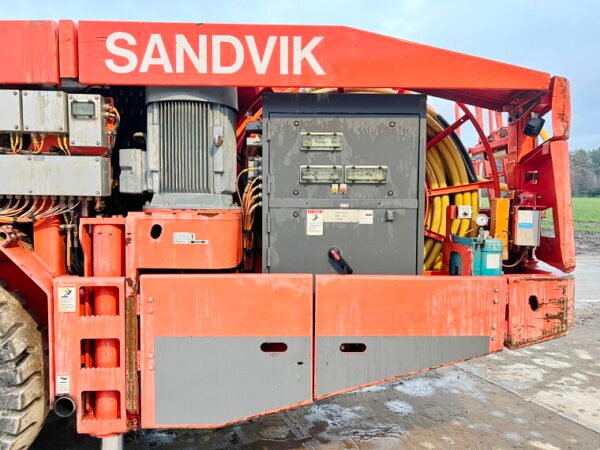 Sandvik DT1130i Drill Rig - Image 18