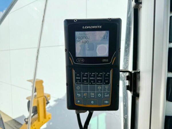 Volvo L120H - Image 12