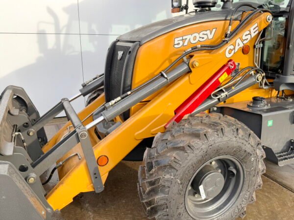Case 570SV 4WD - Image 12