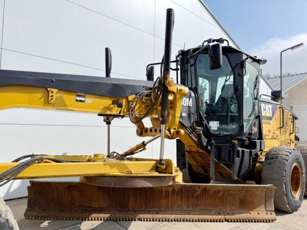Caterpillar 140M VHP Plus AWD - Image 12