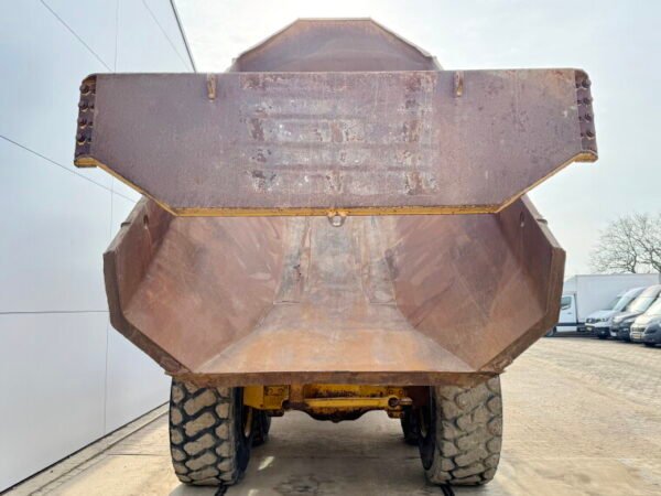 Caterpillar 730 - Image 12