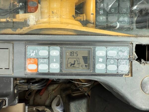 Caterpillar M313D - Image 14