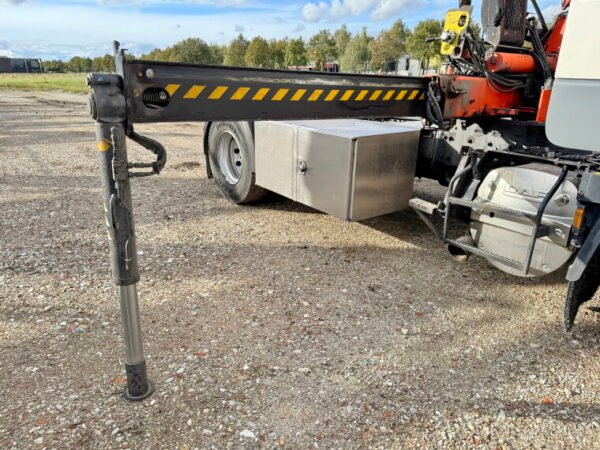 DAF 85.360 + Effer 165-11-48 Crane - Image 12