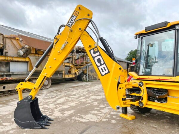 JCB 3DX / 3CX Super Eco Xpert -Telescopic Boom - Image 12