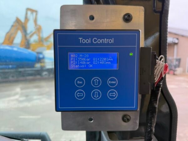 Komatsu PC490LC-10 UHD - 29 Meter Demolition - Image 10