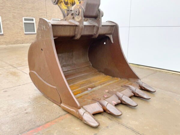 Komatsu PC700LC-8EO - Image 8