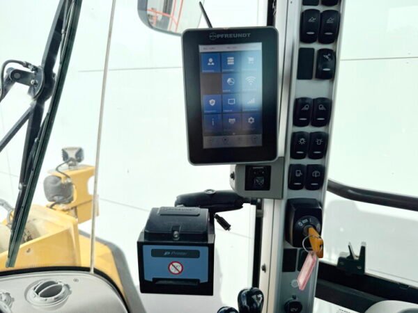 Volvo L150H - Image 12