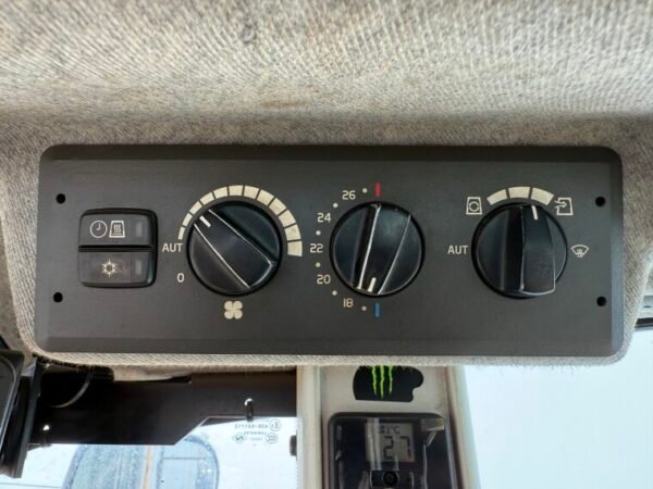 Volvo L150H - Image 12