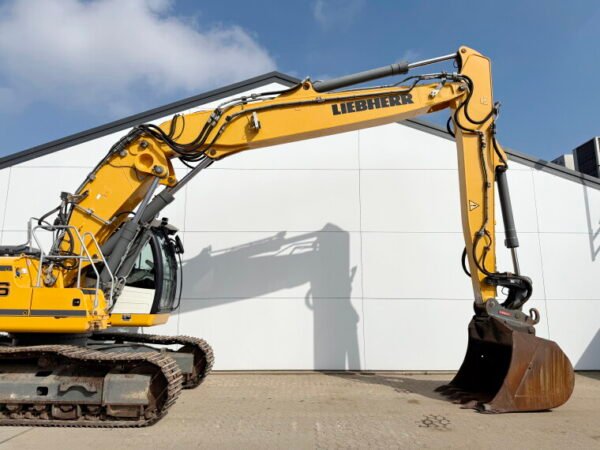 Liebherr R926LC - German Machine - Image 12