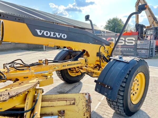 Volvo G946B 6x6 - Image 12