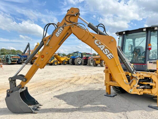 Case 851FX Plus 4WD - Image 13