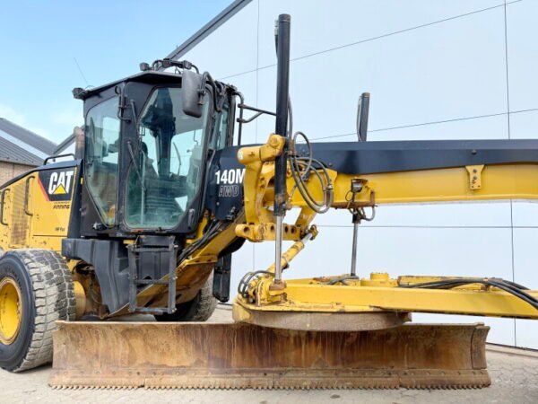 Caterpillar 140M VHP Plus AWD - Image 13
