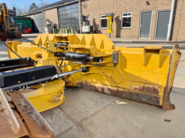 Caterpillar D6N LGP - Image 13