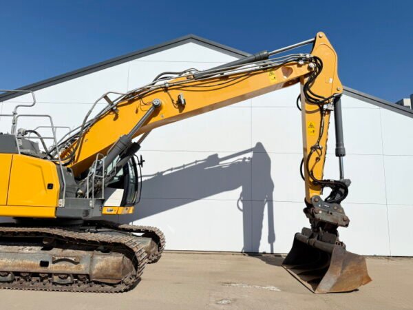 Liebherr R926NLC - German Machine - Image 13