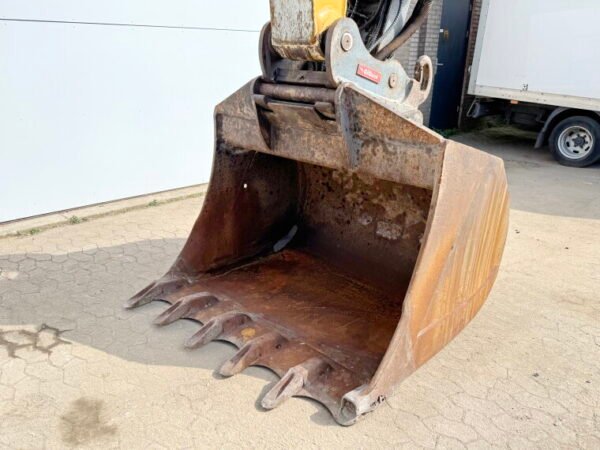 Liebherr R926LC - German Machine - Image 13