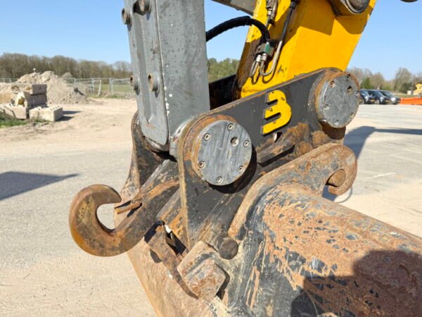 Liebherr R946LC SHD - 15 Meter Long Reach - Image 13