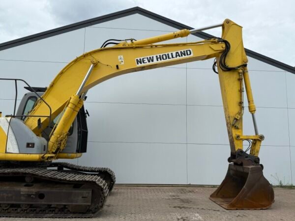New Holland E215LC - Image 13