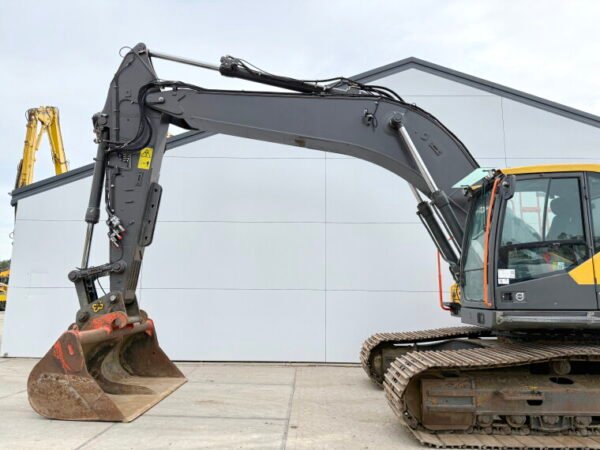 Volvo EC300EL - Image 13