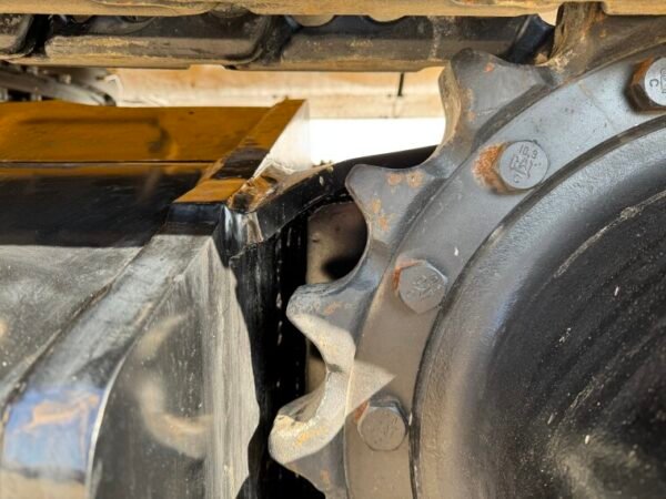 Caterpillar 323D3 - Image 14