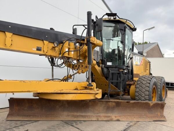 Caterpillar 14M - Image 14