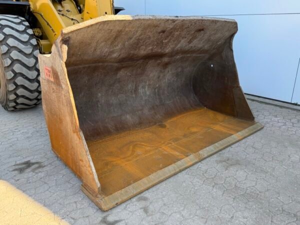 Caterpillar 950M - New michelin tyres - Image 15