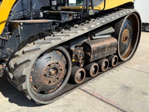 Challenger MT865B - Image 17