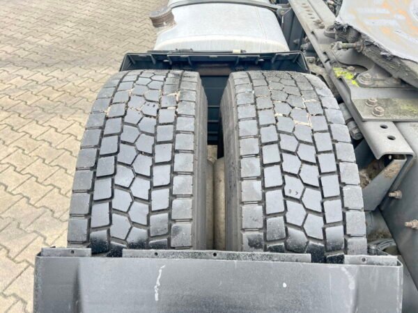 DAF XF 105.460 - Image 14