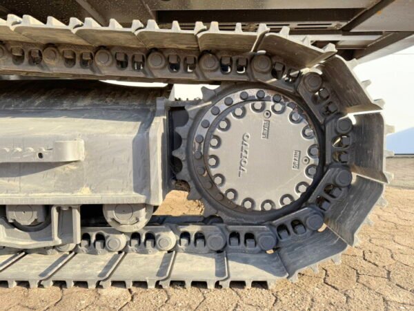 Volvo EC220D + Maxx 2000 Hammer - Image 16