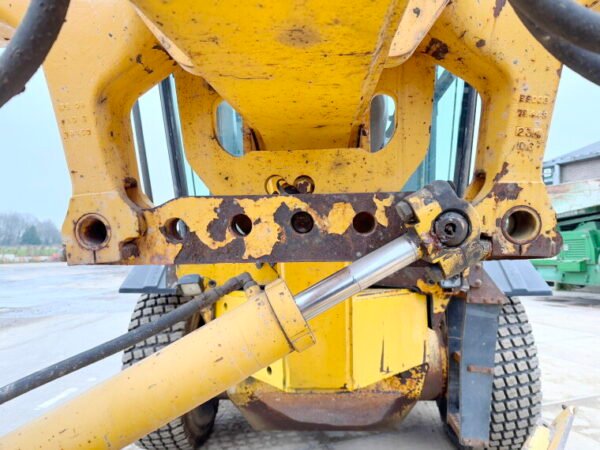 Volvo G970 - Image 14
