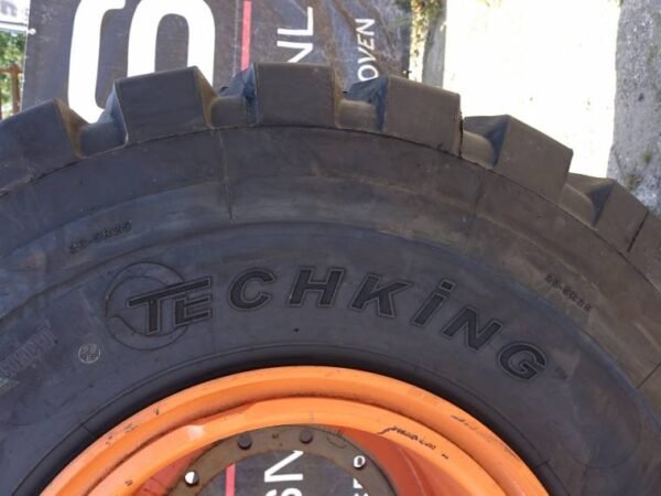 Techking Tyre (23.5R25) + Rim (12 Gates) - Image 11