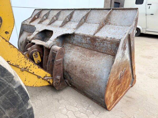 Caterpillar 950M - Image 15