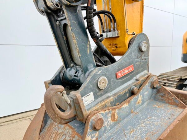Hyundai HX235LCR - Image 15