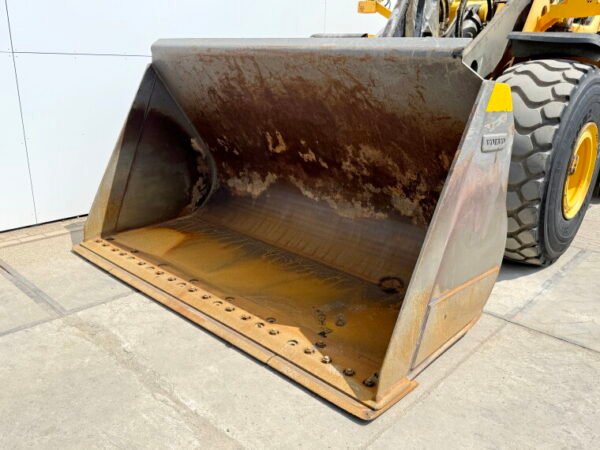 Volvo L150H - Image 15