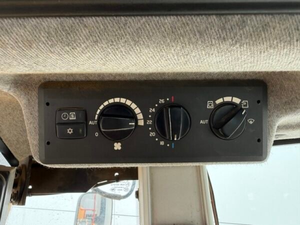 Volvo L150H - Image 13