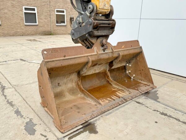 Liebherr R926LC - German Machine - Image 15