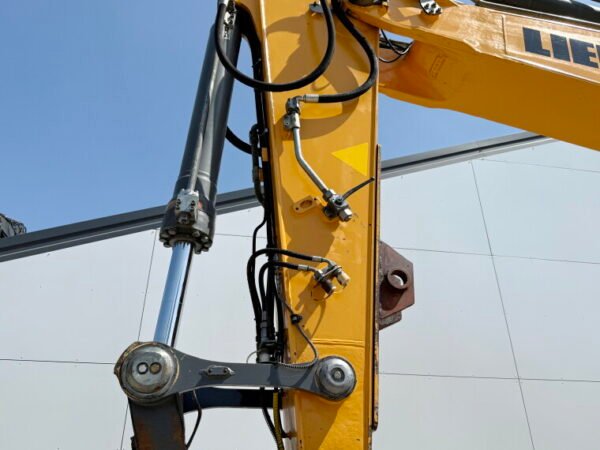 Liebherr R936LC - Image 13