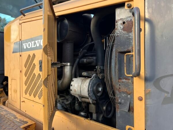 Volvo G740B - Image 14