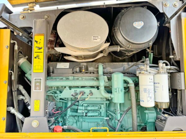 Volvo G970 + RIPPER - Image 15