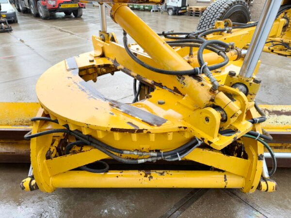 Volvo G990 - Image 15