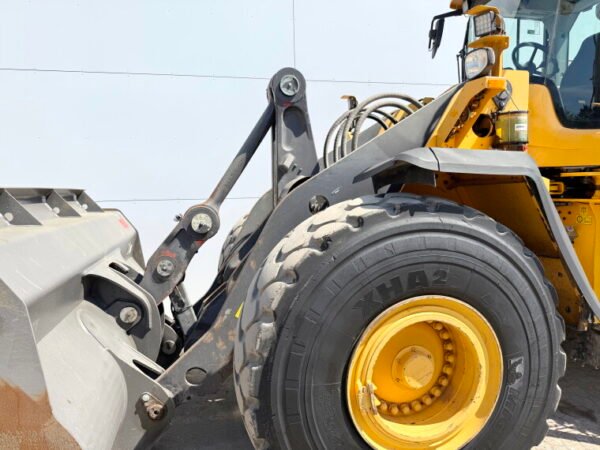 Volvo L150H - Image 15
