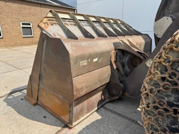 Volvo L350F - Image 15