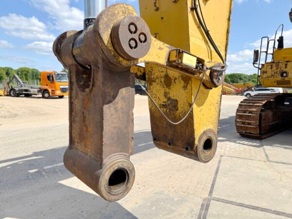 Caterpillar 374DL ME - Image 16