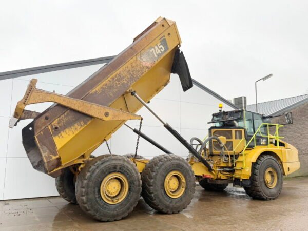 Caterpillar 745 04A - Image 16