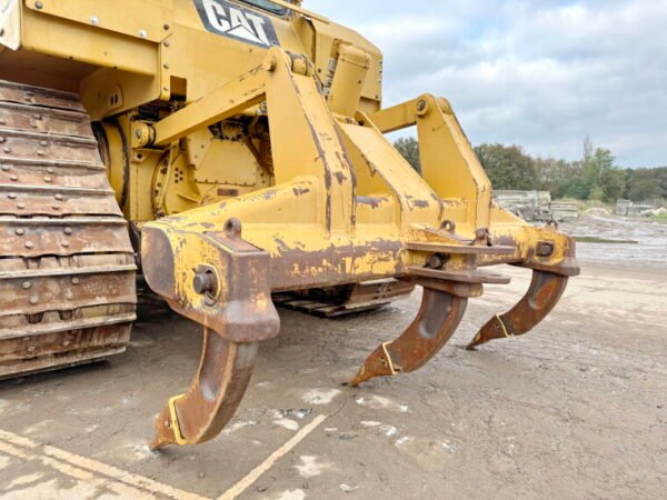 Caterpillar D6T - Image 16